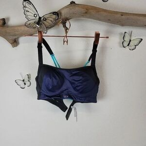 Victoria secret vsx molded cup sports bra